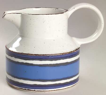 Moon 24 Oz Pitcher