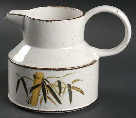 Rangoon 24 Oz Pitcher
