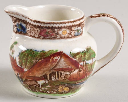 Rural England Brown Multicolor Individual Creamer