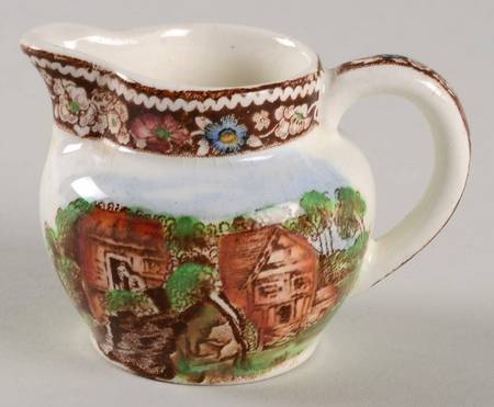 Rural England Brown Multicolor Toy Creamer
