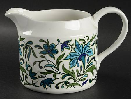 Spanish Garden (Rim) 24 Oz Pitcher