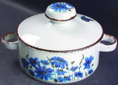Spring 1.5 Qt Round Covered Casserole