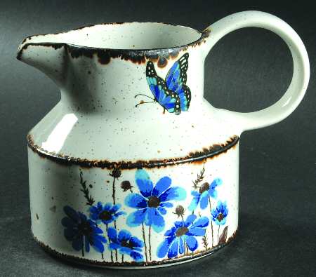 Spring 24 Oz Pitcher