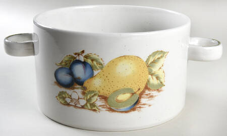 Still Life 1.5 Quart Round Casserole No Lid