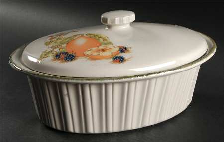 Still Life 3.5 Quart Oval Casserole Covered