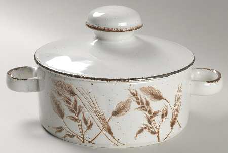 Wild Oats Stonehenge 1.25 Qt Round Covered Casserole