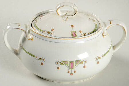 Berkeley Sugar Bowl & Lid