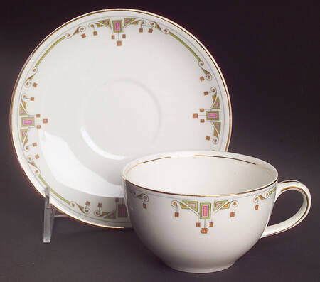 Berkeley Flat Cup & Saucer Set