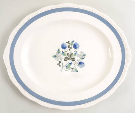 Blue Clover (Raised Edge) 14" Oval Serving Platter
