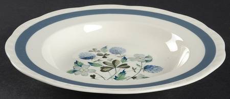 Blue Clover (Raised Edge) Rim Soup Bowl