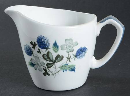Blue Clover (Smooth Edge) Creamer