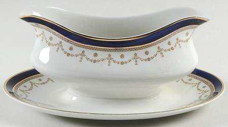 Bleu De Roi 2 Gravy Boat with Attached Underplate