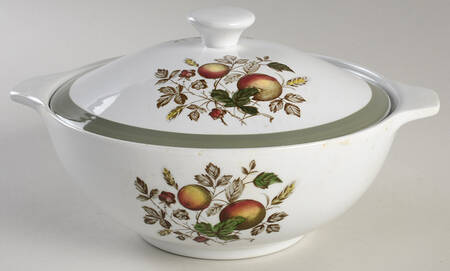 Hereford Round Covered Vegetable