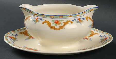 Lombardy Gravy Boat with Attached Underplate