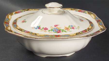 Loretto Round Covered Vegetable