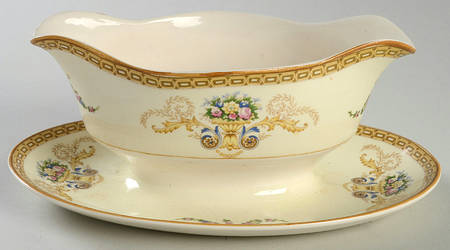 MEA3 Gravy Boat with Attached Underplate