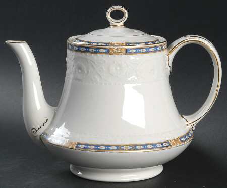 MEA7 Teapot & Lid