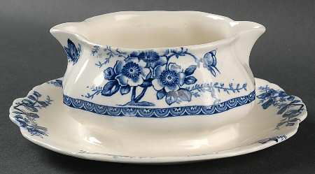 Medway Decor All Blue Gravy Boat with Attached Underplate