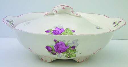 Moss Rose Round Covered Vegetable
