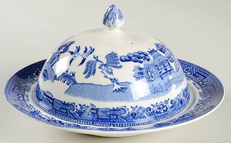Old Willow Blue (No Trim) Round Covered Butter