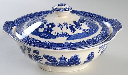 Old Willow Blue (No Trim) Round Covered Vegetable