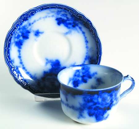Ovando (No Trim) Flat Cup & Saucer Set