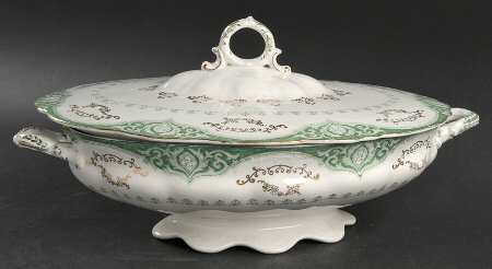 Raleigh Green Oval Covered Vegetable