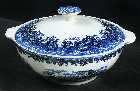 Romance Blue Round Covered Vegetable