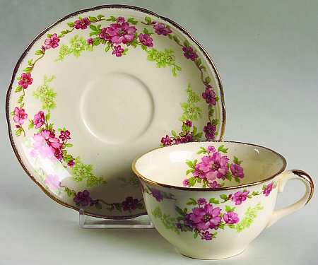Rosecliffe Flat Cup & Saucer Set