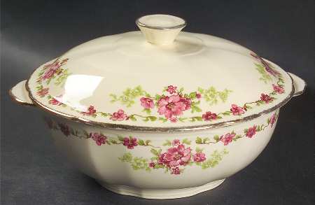 Rosecliffe Round Covered Vegetable