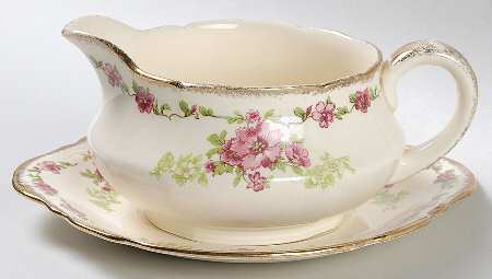 Rosecliffe Gravy Boat & Underplate