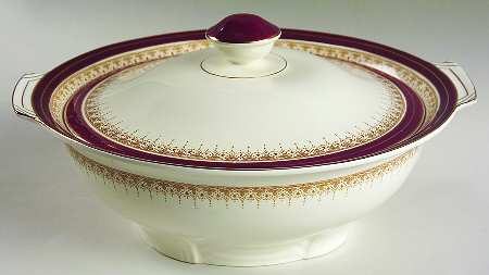 Royal Wembley Burgundy Round Covered Vegetable