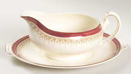 Royal Wembley Burgundy Gravy Boat & Underplate