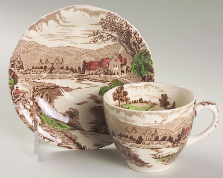 Tintern Brown Multicolor Flat Cup & Saucer Set