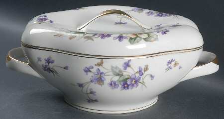 Adele (Norleans Shape) Oval Covered Vegetable
