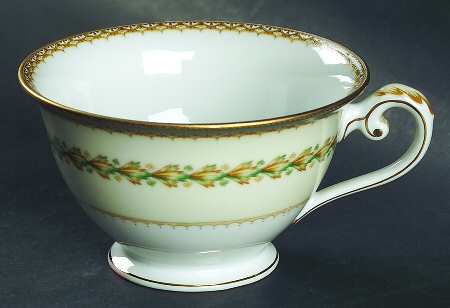Alden Footed Cup