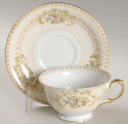 Arbor Footed Cup & Saucer Set