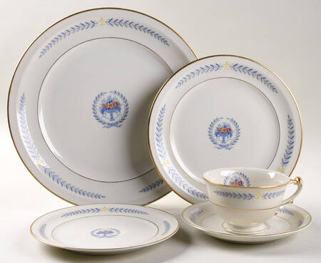 Arcadia 5 Piece Place Setting
