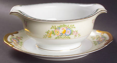 Atwater Gravy Boat with Attached Underplate