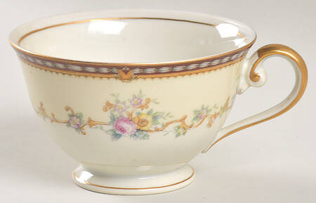 Augusta (Floral, Asama Shape) Footed Cup