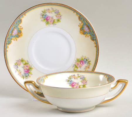 Beauty Footed Cream Soup Bowl & Saucer Set