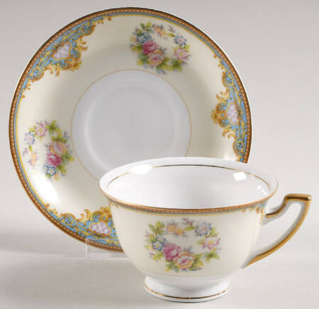Beauty Footed Cup & Saucer Set