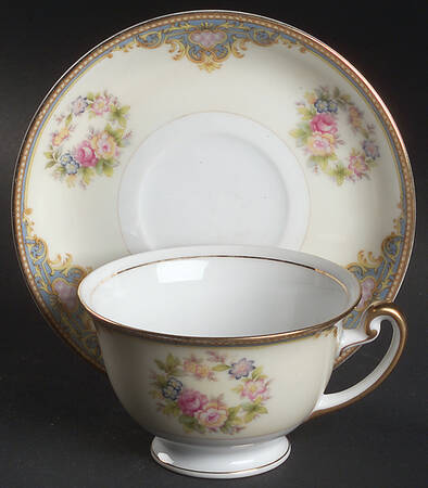 Beauty Footed Cup & Saucer Set