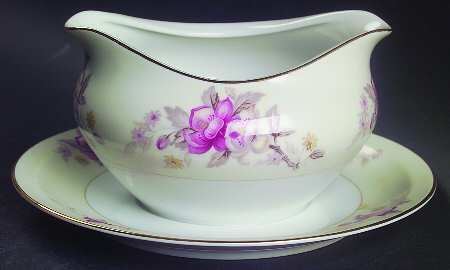 Belvedere Gravy Boat with Attached Underplate