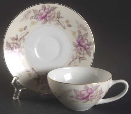 Belvedere Flat Cup & Saucer Set