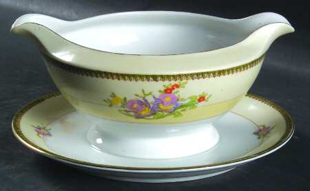 Berkshire Gravy Boat with Attached Underplate