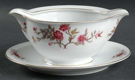 Blossom Gravy Boat with Attached Underplate