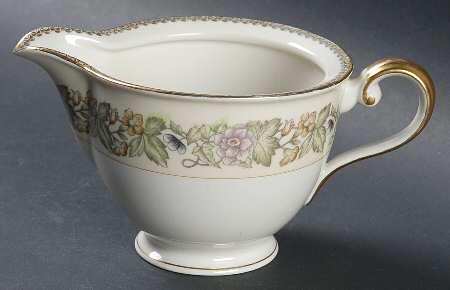 Bouquet Creamer