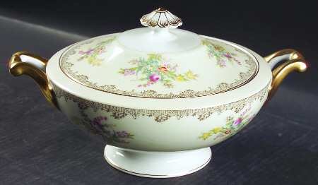 Burbank Round Covered Vegetable