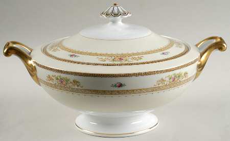 Camden Round Covered Vegetable